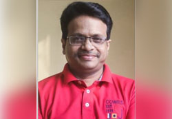 সুইমিং পুলের বিলাসিতা