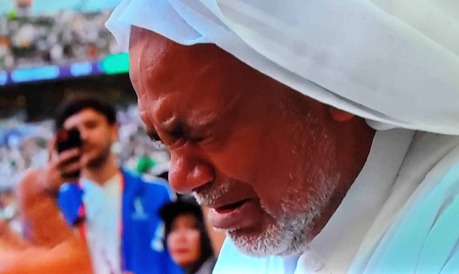 যে আনন্দাশ্রু ছুঁয়ে গেল পুরো আরব বিশ্বকে