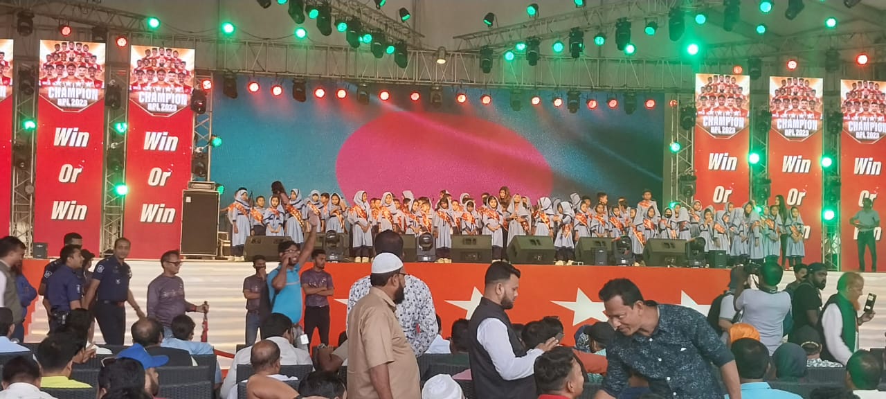 বিপিএল চ্যাম্পিয়ন ভিক্টোরিয়ান্সের বর্ণিল বিজয় উৎসব কুমিল্লায় 