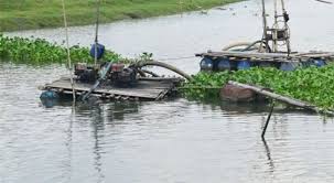   ব্রাহ্মণপাড়ায় অবৈধ ড্রেজারে সয়লাব কৃষিজমি ও পরিবেশ হুমকির মুখে