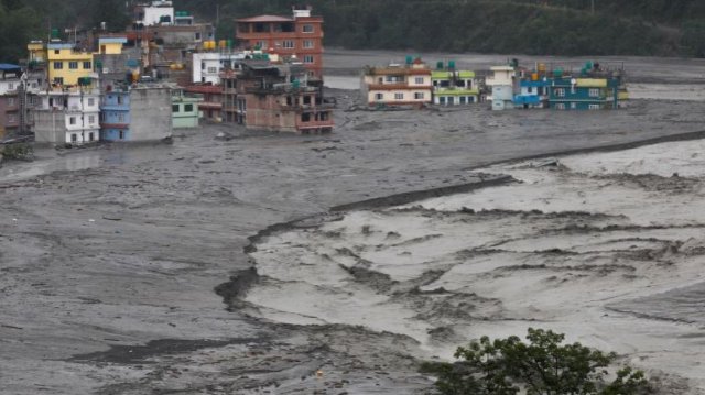 আকস্মিক বন্যায় ভুটানে নিহত ১০, নেপালে নিখোঁজ ৭