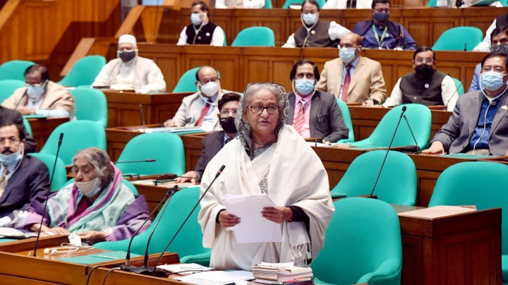 যত টাকাই লাগুক আরও ভ্যাকসিন সংগ্রহ করা হবে: প্রধানমন্ত্রী