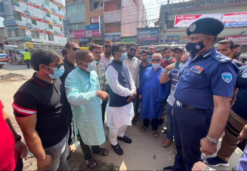 কুমিল্লার বিভিন্ন পুজা মন্ডপ পরিদর্শনে হুইপ আবু সাঈদ আল মাহমুদের নেতৃত্বে আওয়ামীলীগের পর্যবেক্ষক দল