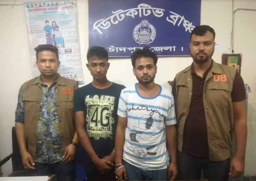 চাঁদপুরে ইয়াবা ট্যাবলেটসহ ৪জন মাদক ব্যবসায়ী আটক