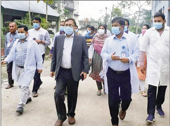 দাউদকান্দি স্বাস্থ্য কমপ্লেক্স পরিদর্শনে মহাপরিচালক 