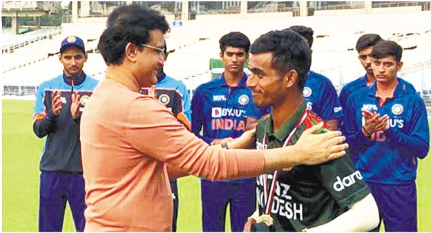 ভারতকে ৫৩ রানে গুটিয়ে দিয়ে চ্যাম্পিয়ন বাংলাদেশের যুবারা ভারতকে ৫৩ রানে গুটিয়ে দিয়ে চ্যাম্পিয়ন বাংলাদেশের যুবারা