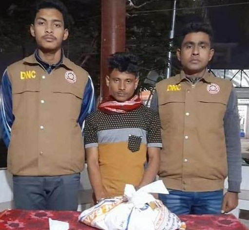 চাঁদপুর ডিএনসির অভিযানে গাঁজা ও ইয়াবাসহ আটক এক 
