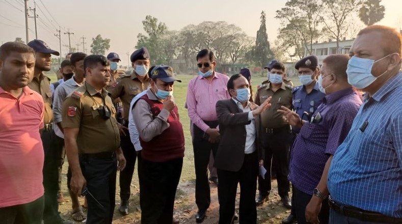 স্কুল সংলগ্ন রেললাইনে নিরাপত্তার বিষয়ে রেলের কোন সিদ্ধান্ত নেই