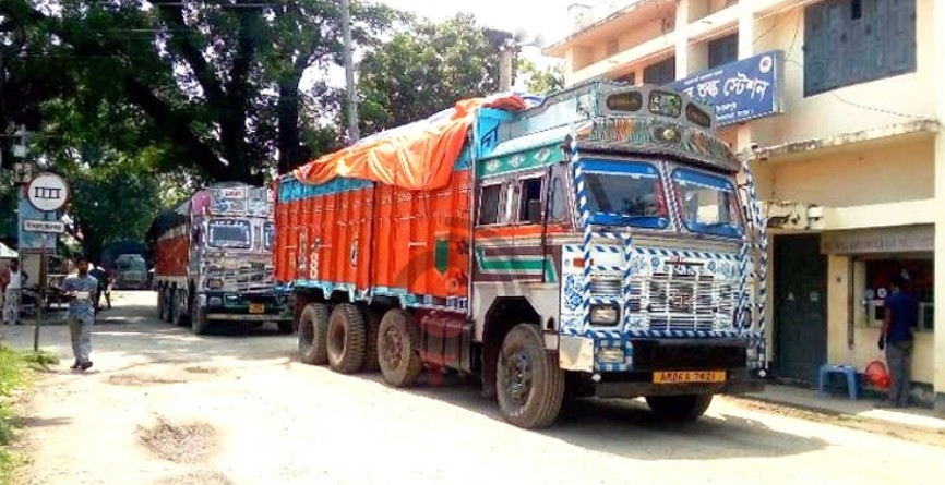 ৩ দিনের ছুটি শেষে হিলিতে আমদানি-রফতানি শুরু