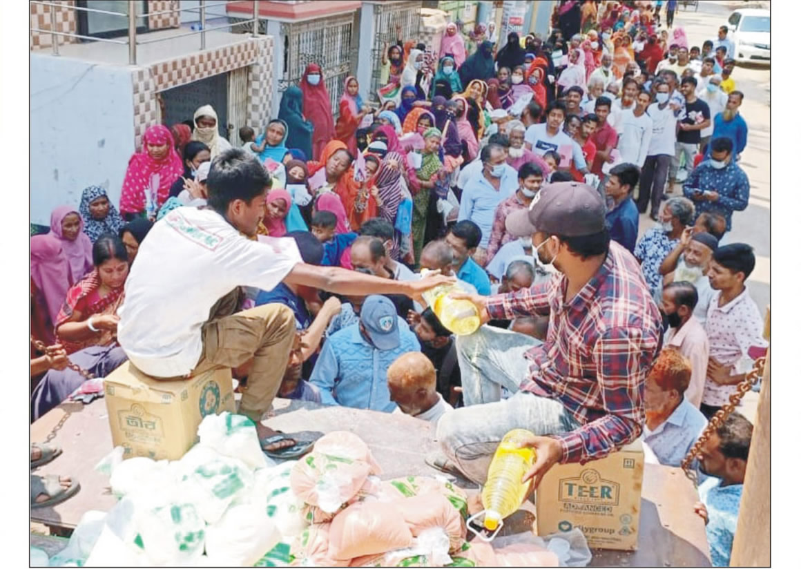 কুমিল্লায় ফ্যামিলি কার্ডে টিসিবি পণ্য বিক্রি শুরু 