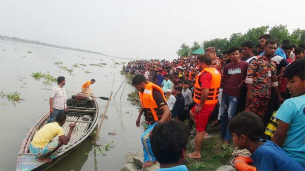 ১১ বন্ধুসহ নদীতে গোসলে নেমে তলিয়ে গেলেন যুবক