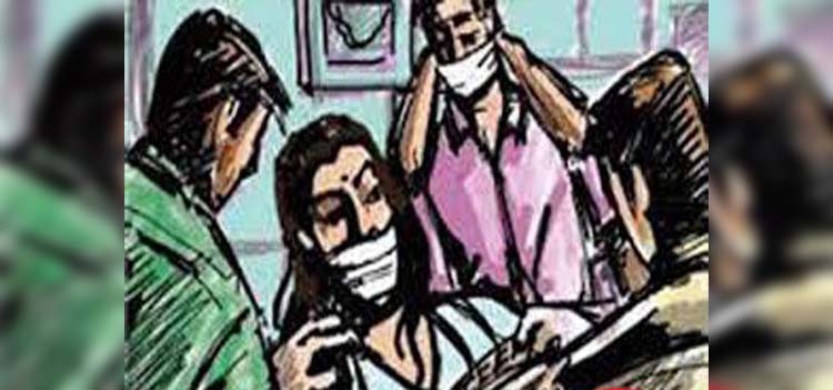 দেবীদ্বার ইউপি সদস্য প্রার্থীর বাড়িতে ২ দফা ডাকাতি, আহত ১৬ দেবীদ্বার ইউপি সদস্য প্রার্থীর বাড়িতে ২ দফা ডাকাতি, আহত ১৬