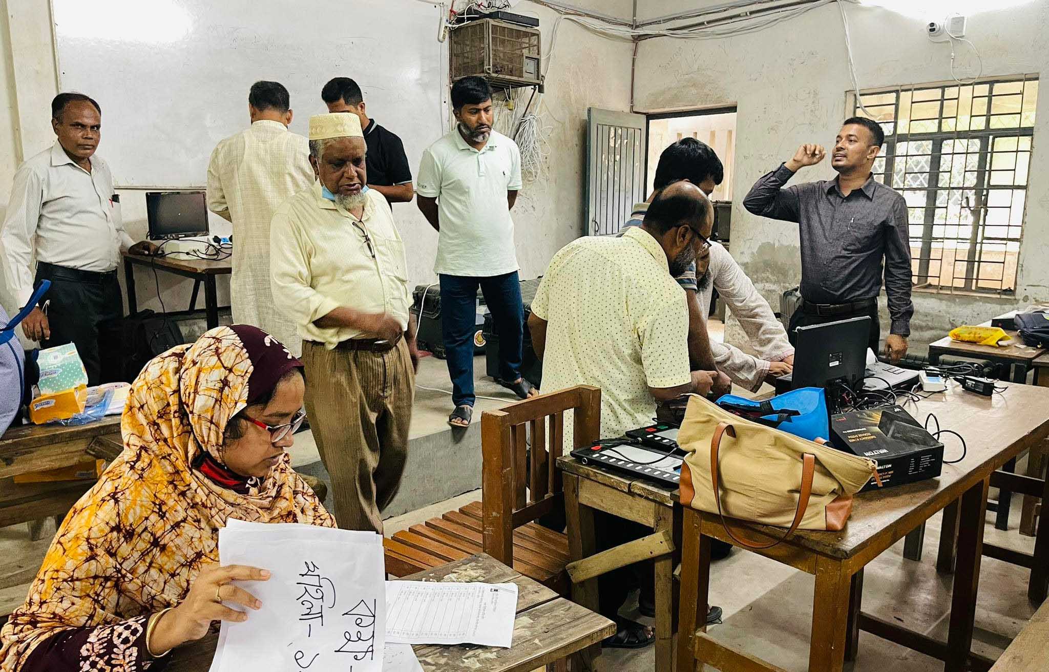 কুসিক নির্বাচন: ১০৫ কেন্দ্রে ৮৫০ সিসি ক্যামেরা