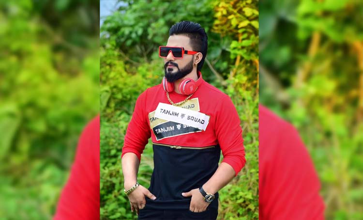 গান নিয়ে বড় পর্দায় আসছেন কুমিল্লার ছেলে অমি গান নিয়ে বড় পর্দায় আসছেন কুমিল্লার ছেলে অমি