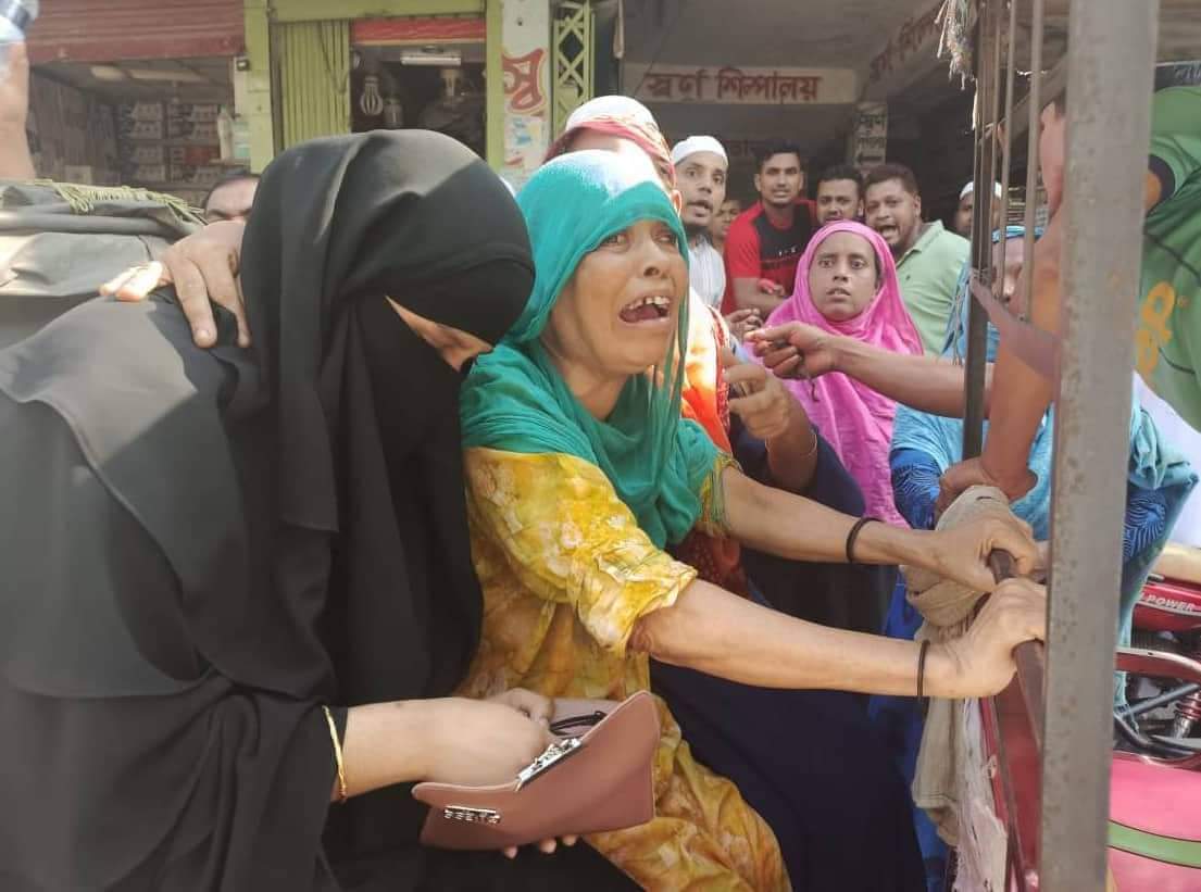 দেবিদ্বারে বিয়ের অনুষ্ঠানে যাওয়ার পথে দুর্ঘটনায় প্রাণ গেল স্কুল শিক্ষিকা দাদী ও নাতীর