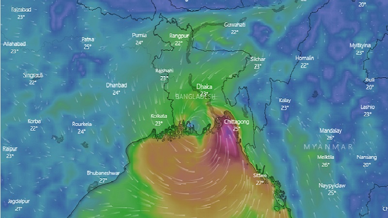 বাংলাদেশ উপকূলে আঘাত হেনেছে ‘সিত্রাং’