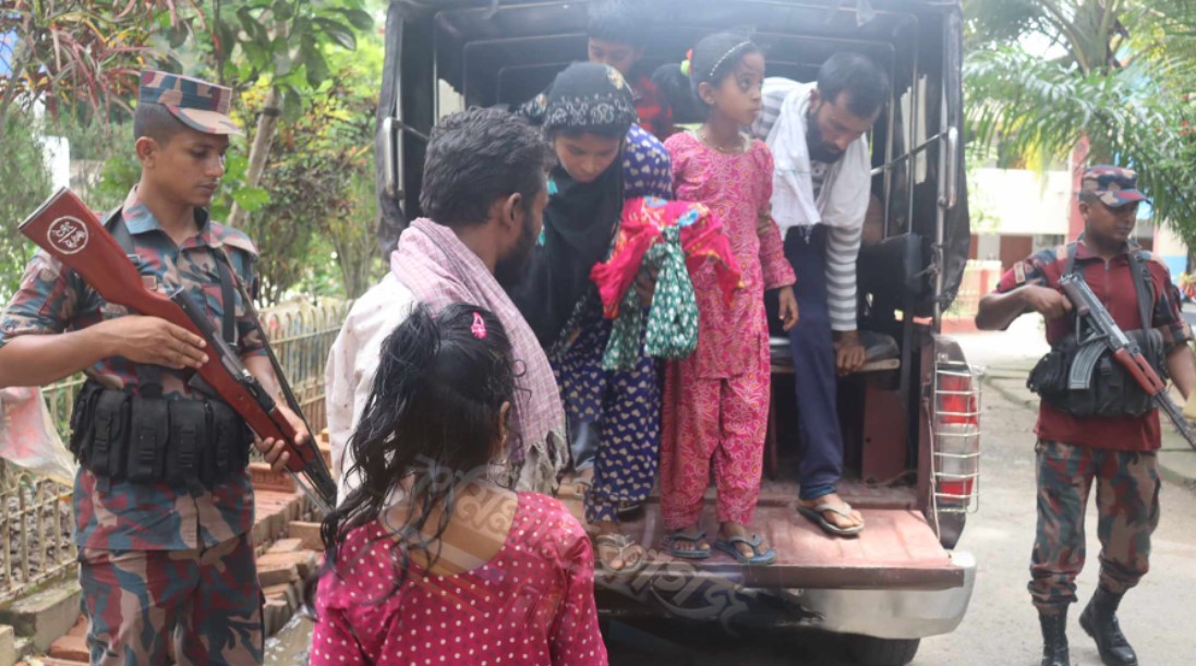কুমিল্লা ও ফেনী সীমান্তে ৫২ জনকে পুশইনের তথ্য দিলো বিজিবি